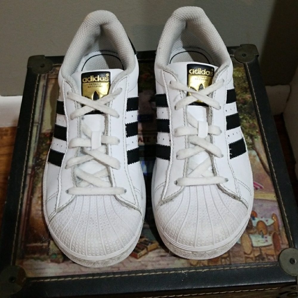 Adidas Superstar